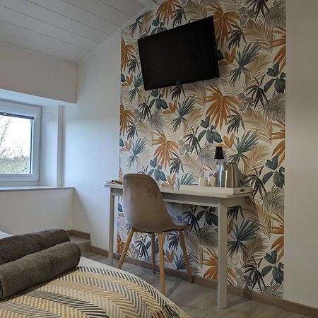 Domaine De Calbiac Bed & Breakfast Dolmayrac Luaran gambar