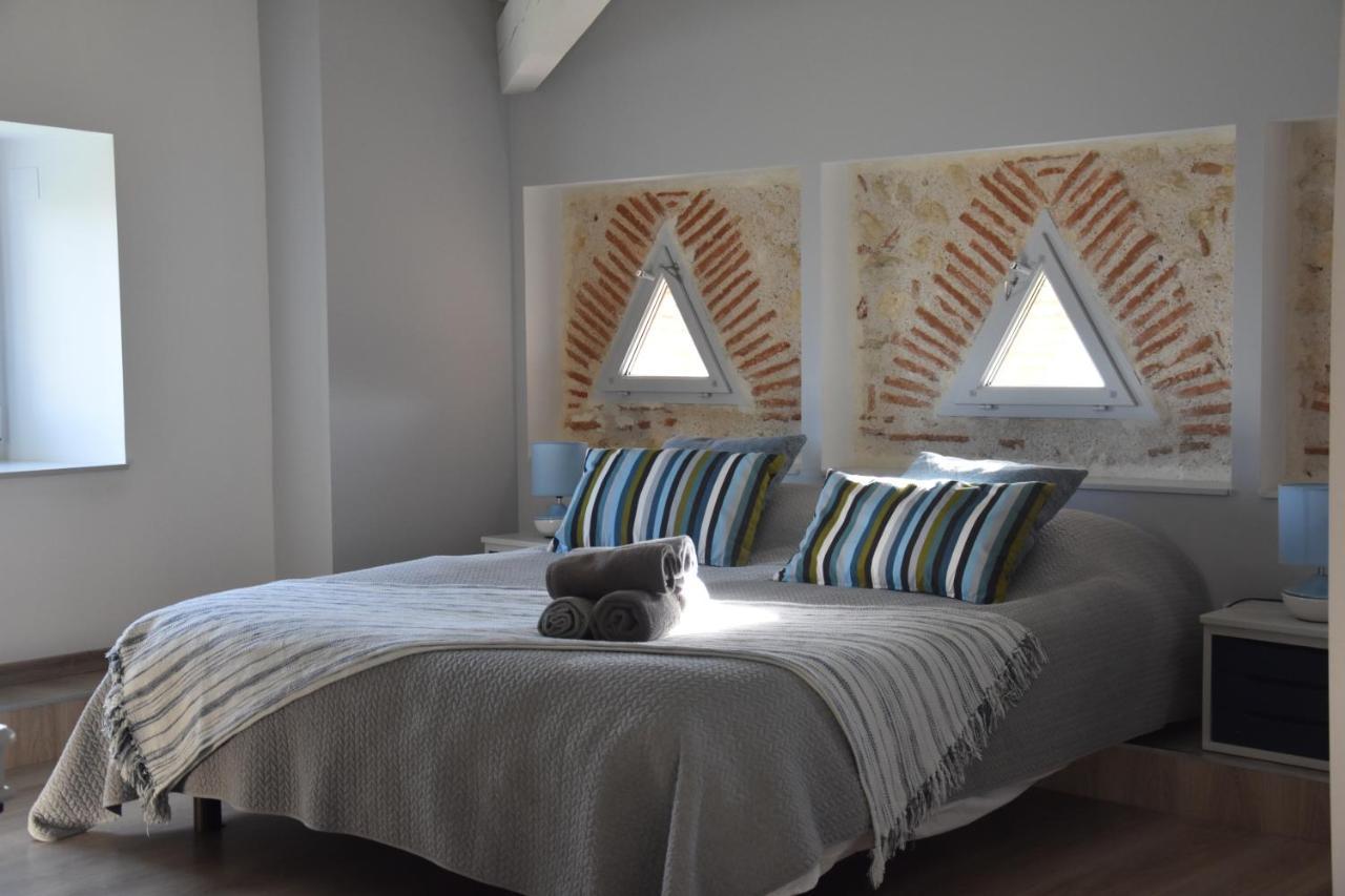 Domaine De Calbiac Bed & Breakfast Dolmayrac Luaran gambar
