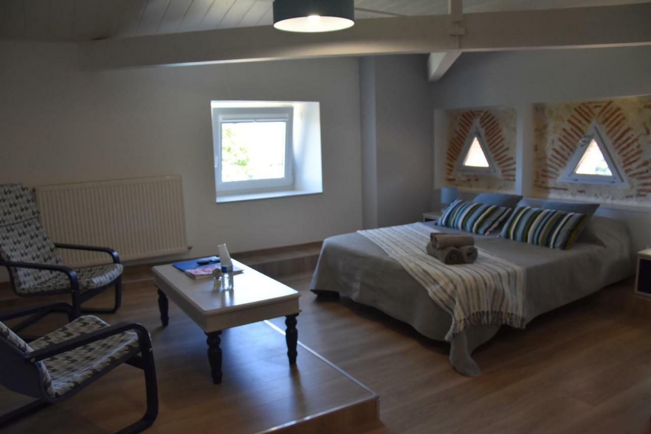 Domaine De Calbiac Bed & Breakfast Dolmayrac Luaran gambar